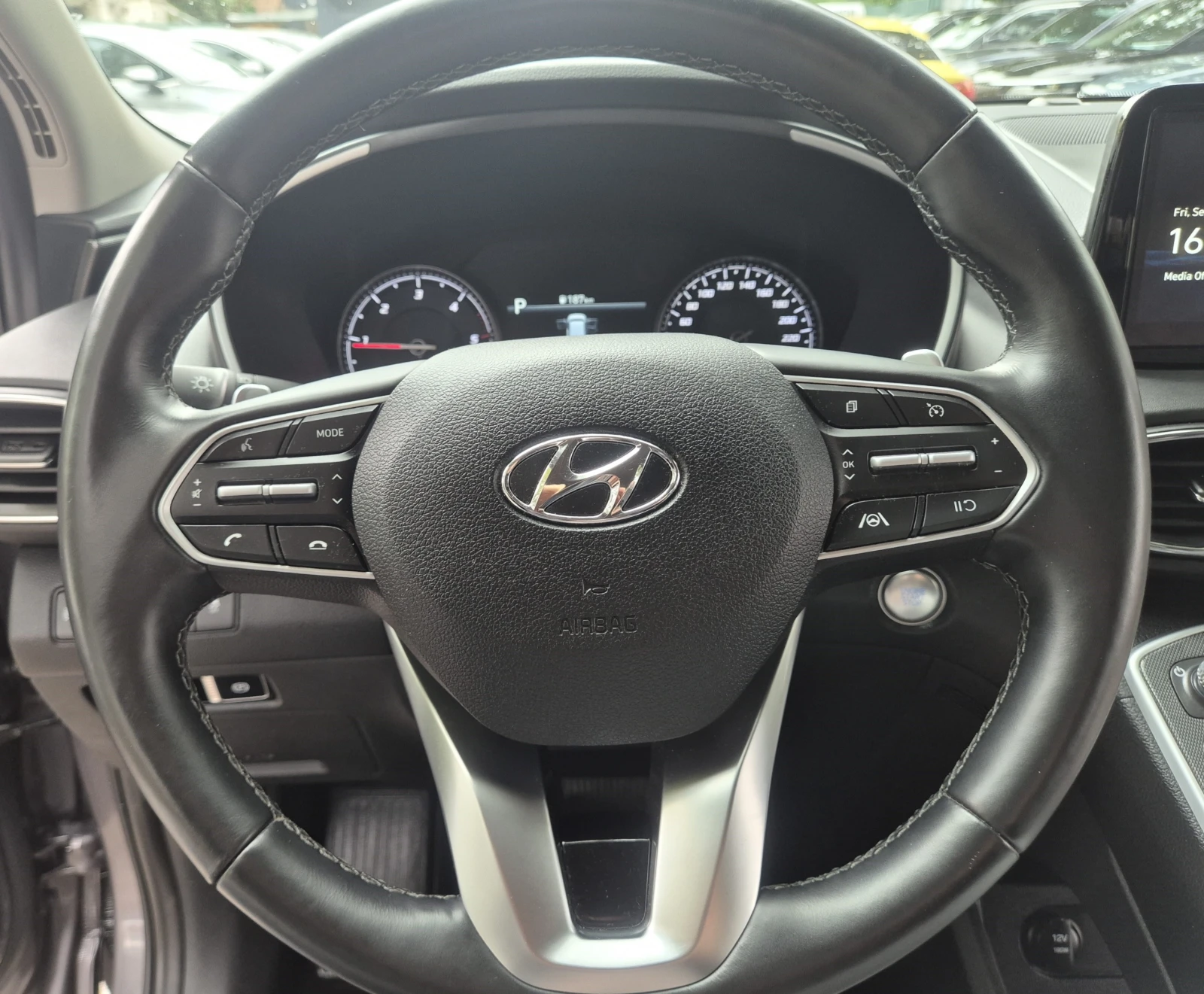 Hyundai Santa fe 4X4 2.2 CRDI - Наличен в БГ, снимка 10 - Автомобили и джипове - 56225308