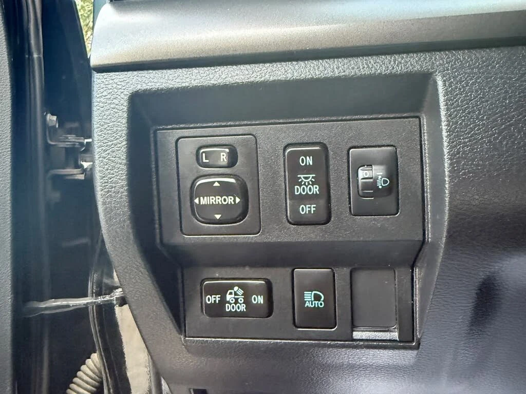 Toyota Tundra 5.7* �������* CARPLAY*  | Mobile.bg � ����������� 12
