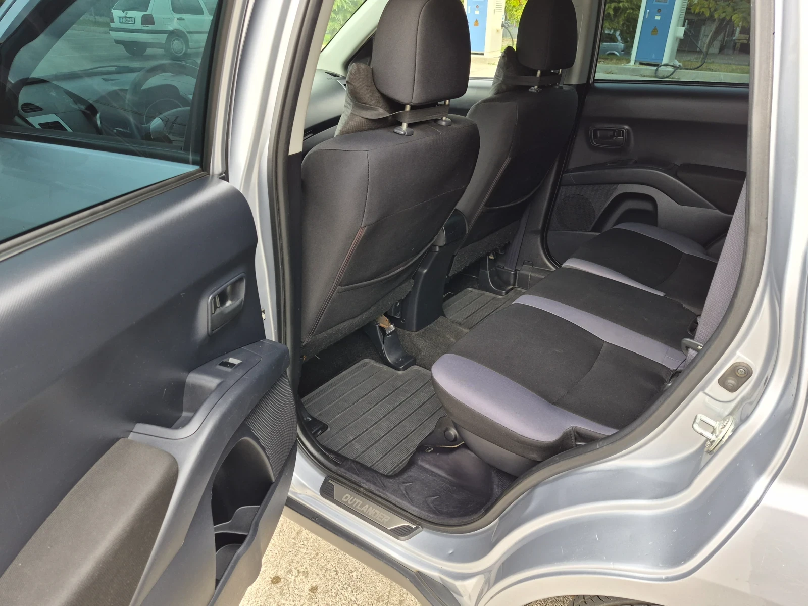 Mitsubishi Outlander, снимка 15 - Автомобили и джипове - 56448067