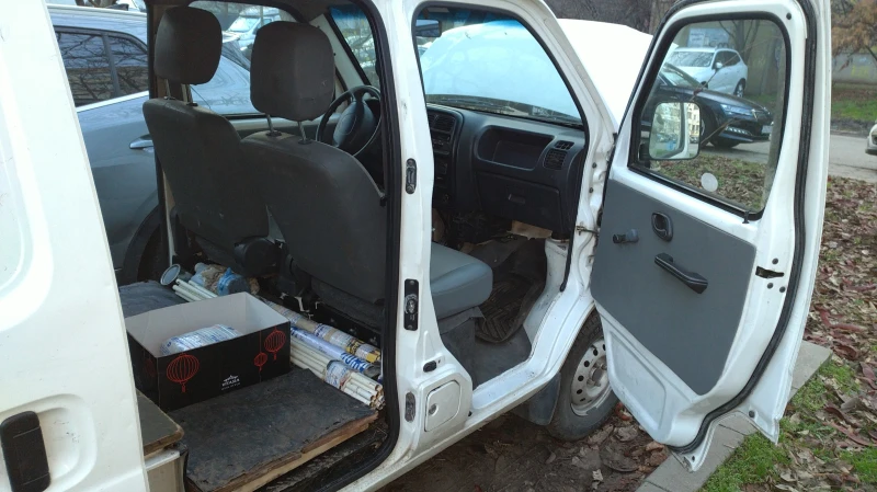 Suzuki Carry, снимка 11 - Бусове и автобуси - 53170105