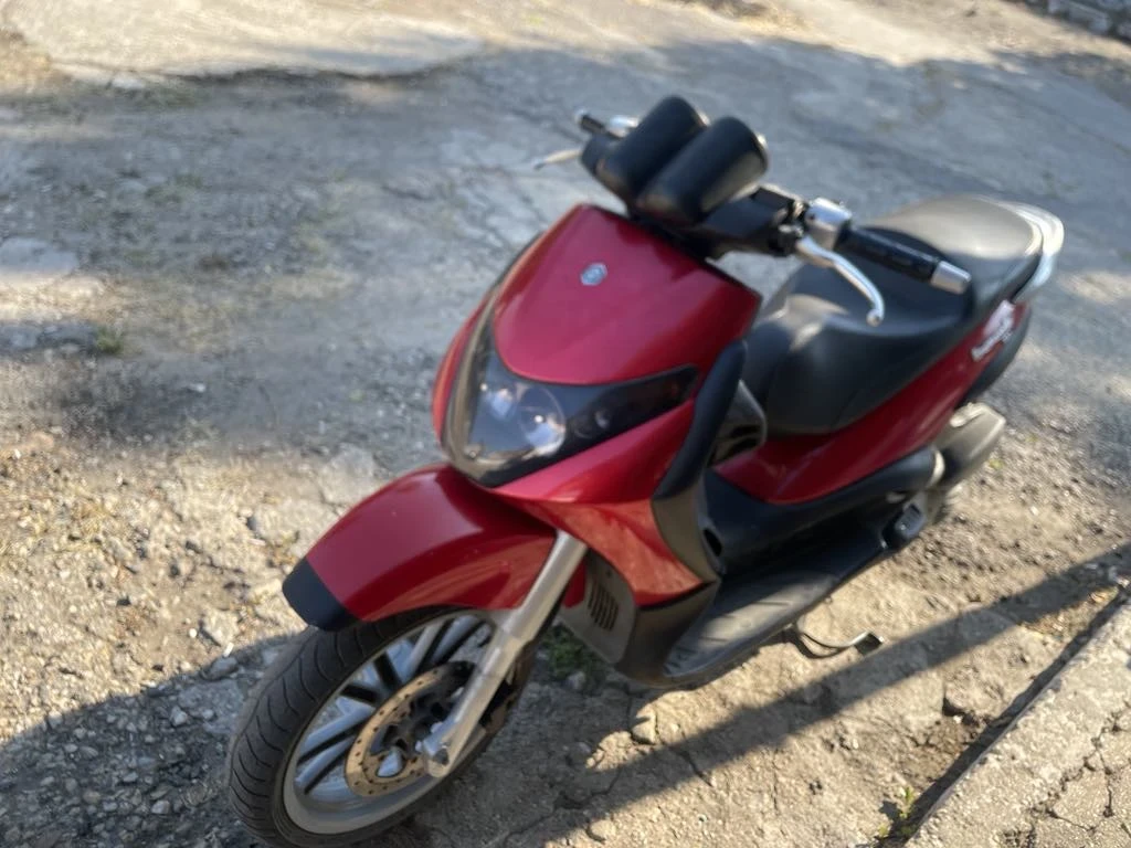 Piaggio Beverly 200
