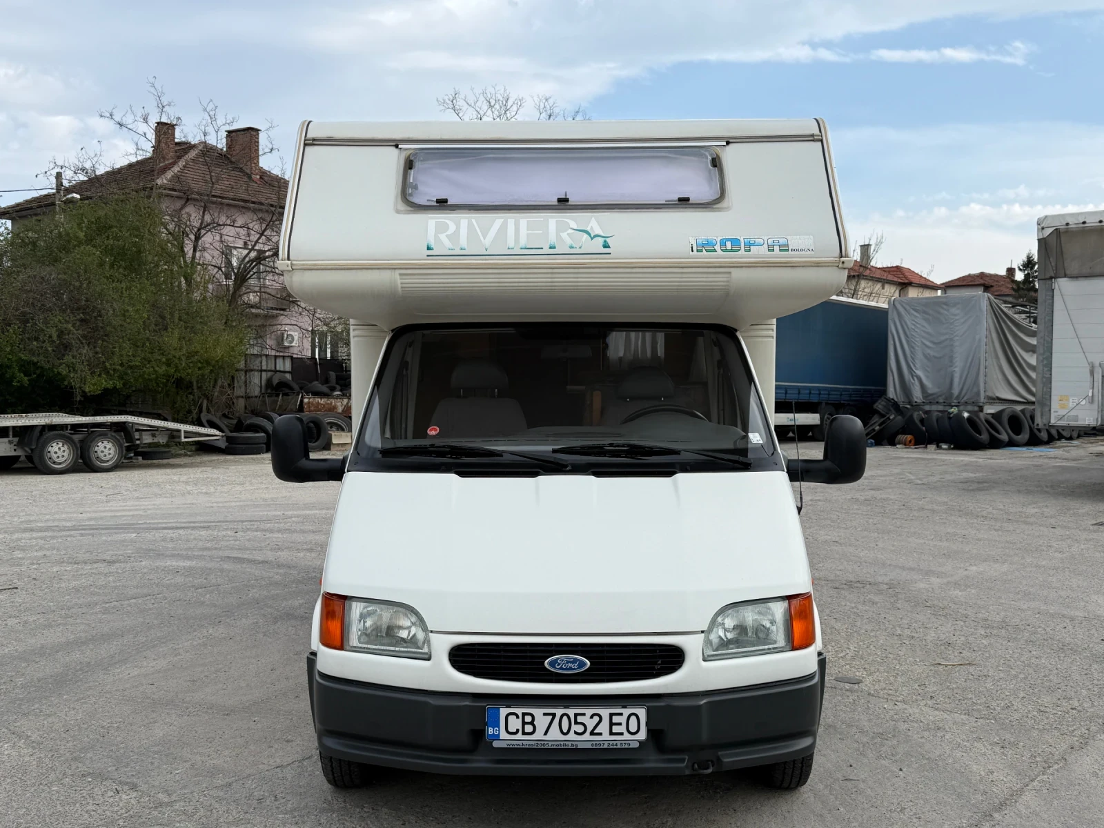 Кемпер Ford TRANSIT 2.5TURBO D RIVIERA 79000KM!!!, снимка 2 - Каравани и кемпери - 54195956