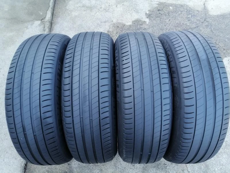 Гуми Летни 215/65R17, снимка 2 - Гуми и джанти - 36579526