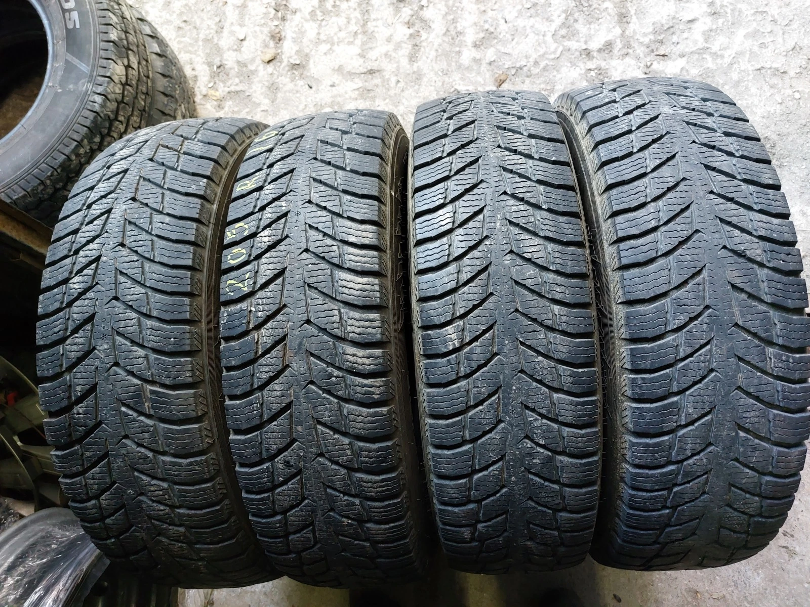  205/75R16 | Mobile.bg   1