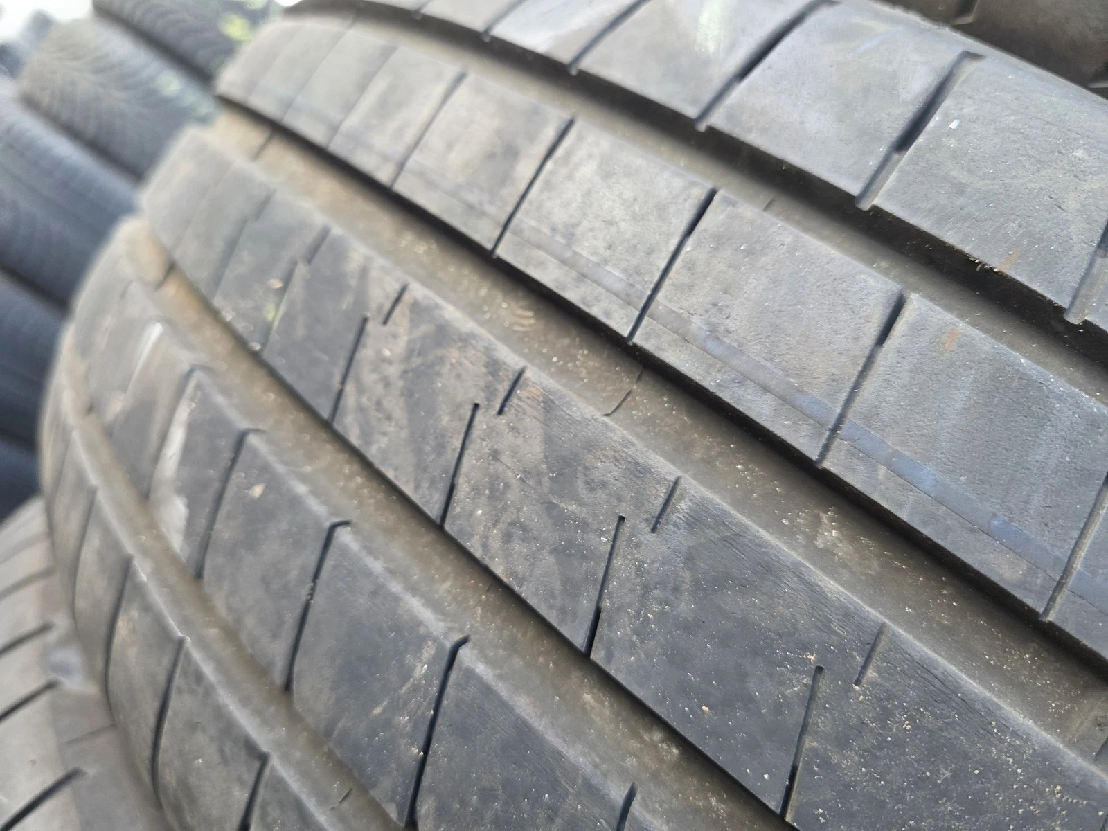 Гуми Летни 225/55R17, снимка 7 - Гуми и джанти - 56664510