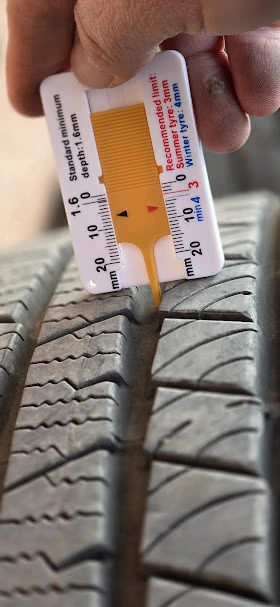 Гуми Летни 235/55R19, снимка 4 - Гуми и джанти - 54516389