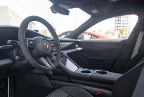 Porsche Taycan GTS SPORT-TURISMO BOSE PANORAMA CHRONO 360-CAM | Auto.bg — изображение 7