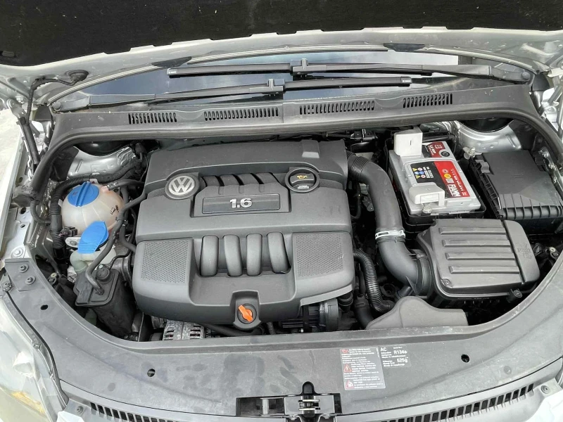 VW Golf Plus 1.6i 102k.c * 145000km* UNIKAT* , снимка 17 - Автомобили и джипове - 42005737