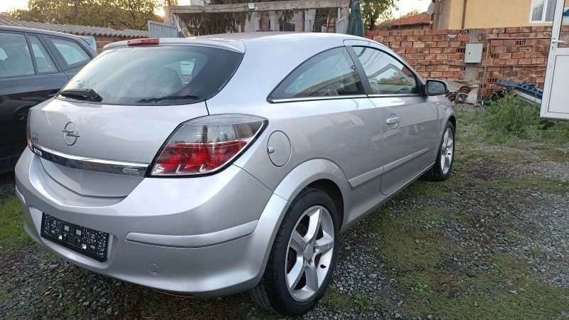 Opel Astra 1.7 GTC, снимка 7 - Автомобили и джипове - 42895058