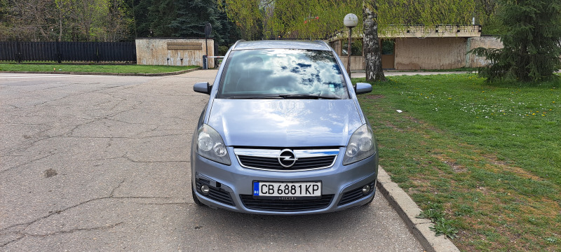 Opel Zafira 1.6 Бензин, снимка 1 - Автомобили и джипове - 46074041