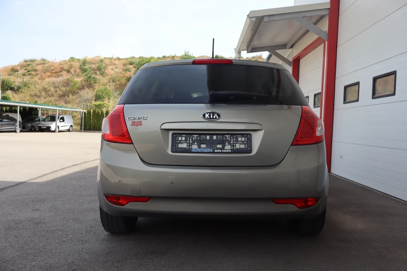 Kia Ceed 1.4i-Gpl, снимка 6 - Автомобили и джипове - 47180526