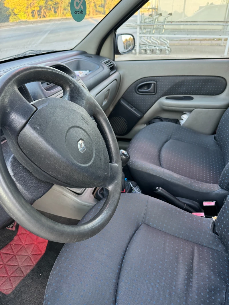 Renault Clio, снимка 8 - Автомобили и джипове - 47411062