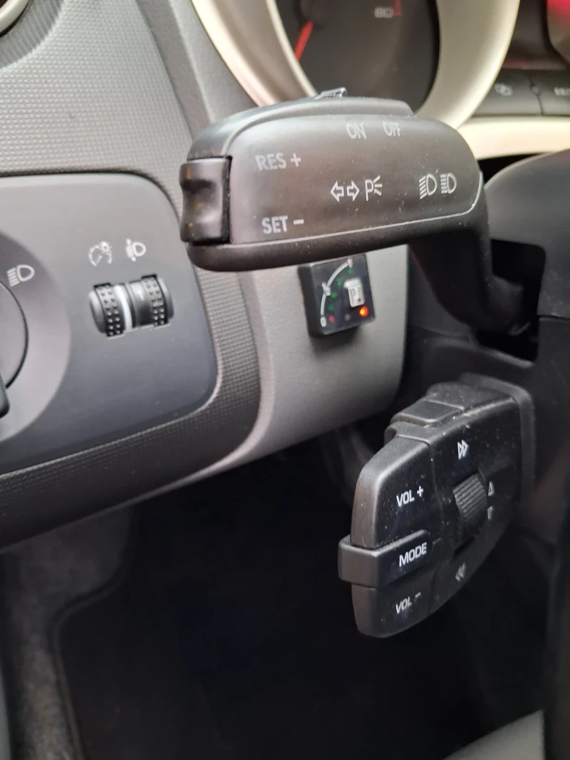 Seat Ibiza 1.4 бензин/газ, снимка 11 - Автомобили и джипове - 52672808