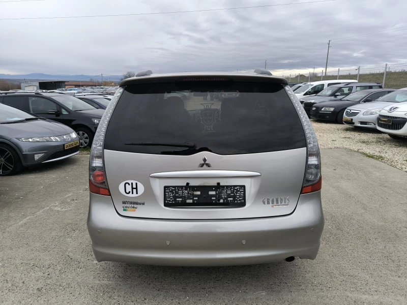 Mitsubishi Grandis 2.0DID 140kc 172000km., снимка 5 - Автомобили и джипове - 53056726