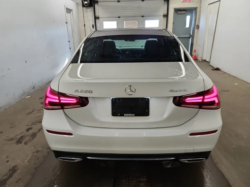Mercedes-Benz CLA 220 CARFAX| PANORAMA| 2 KEYS| БЕЗ ИНЦИДЕНТИ , снимка 6 - Автомобили и джипове - 53427805