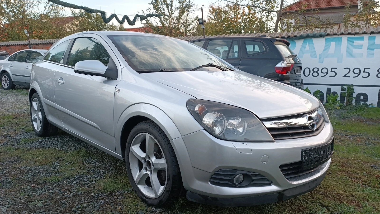 Opel Astra 1.7 GTC, снимка 1