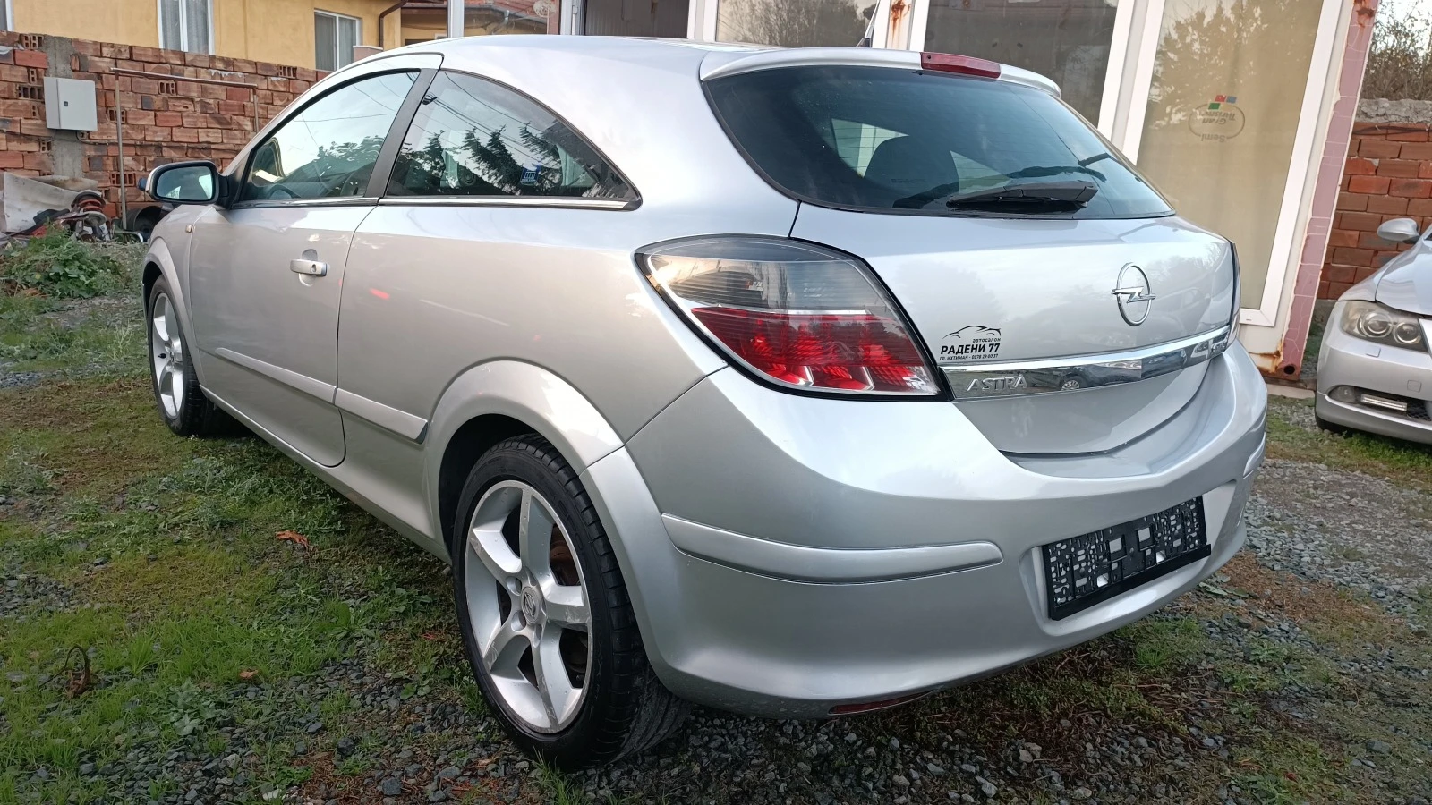 Opel Astra 1.7 GTC - изображение 5