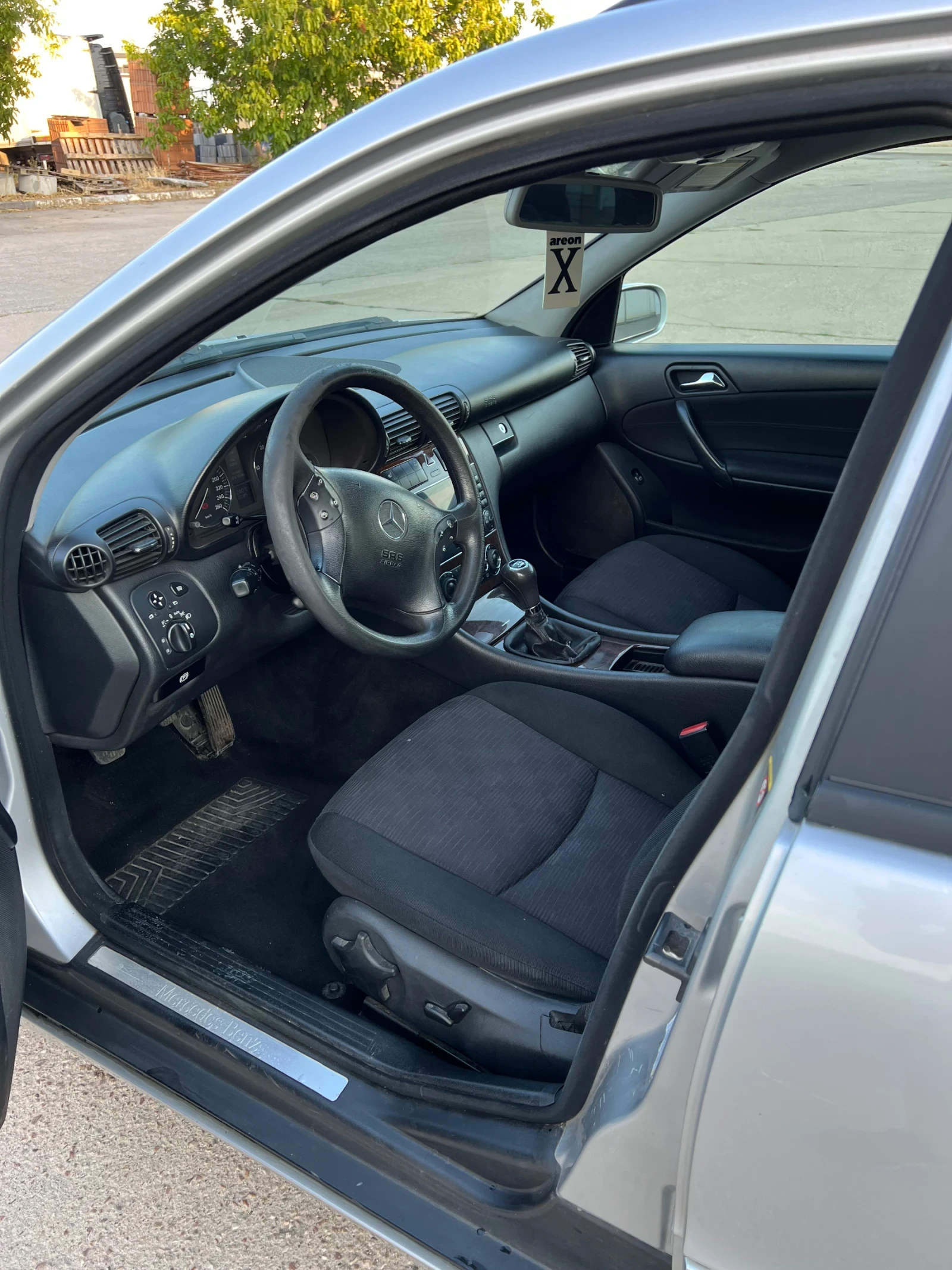 Mercedes-Benz C 200  - изображение 7
