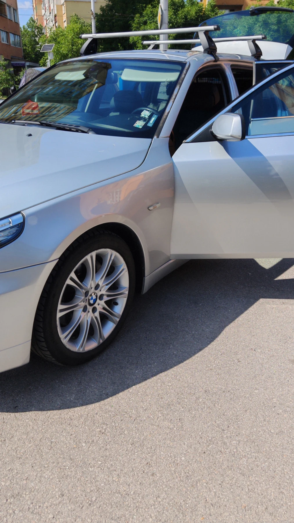 BMW 530 XDrive, ФЕИСА, Кожен салон, асистент за лента и др - изображение 3