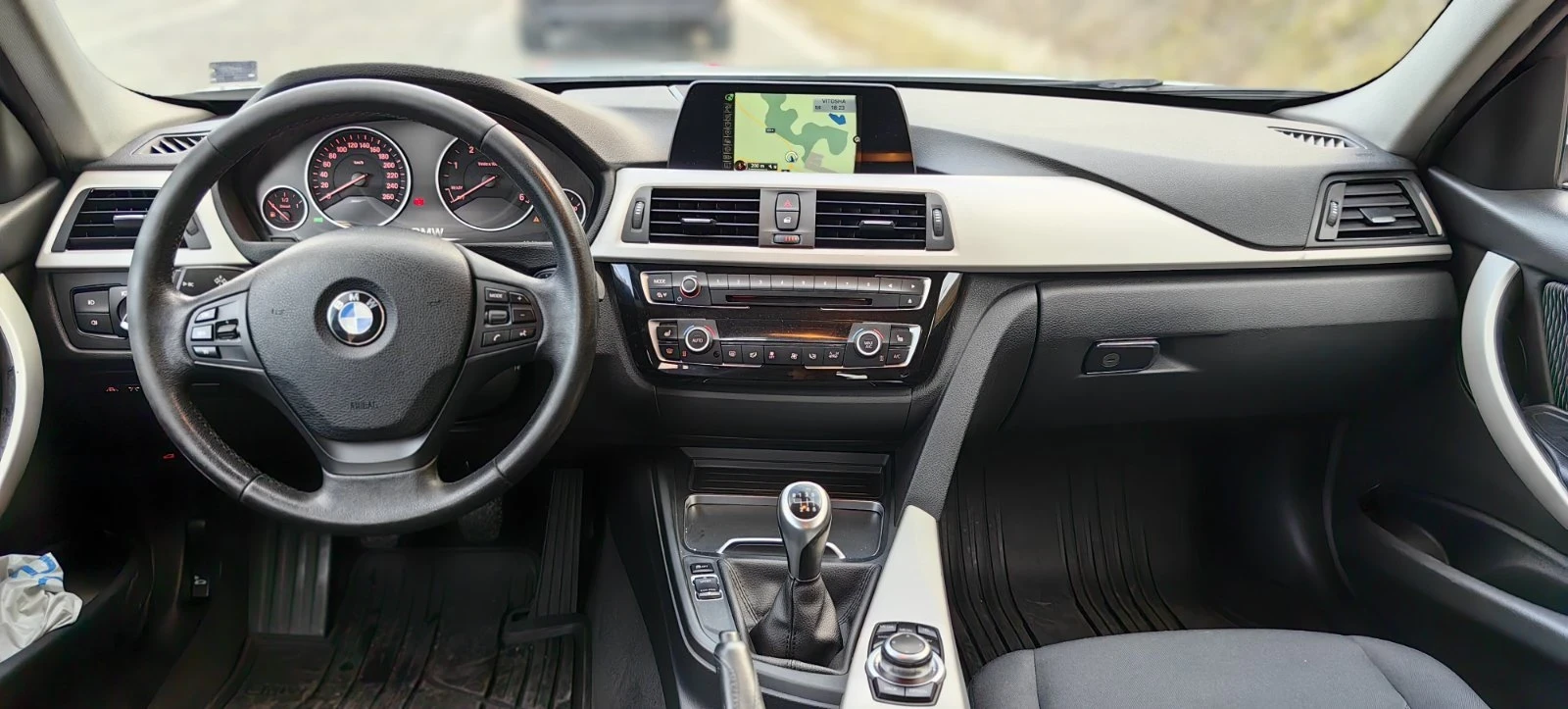 BMW 320 2000 - изображение 8