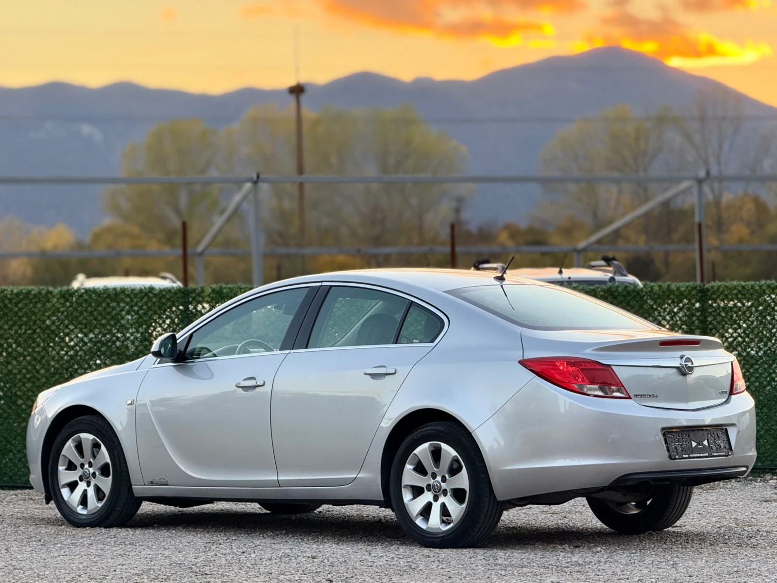 Opel Insignia 2.0TDCi SPORT | Mobile.bg   7