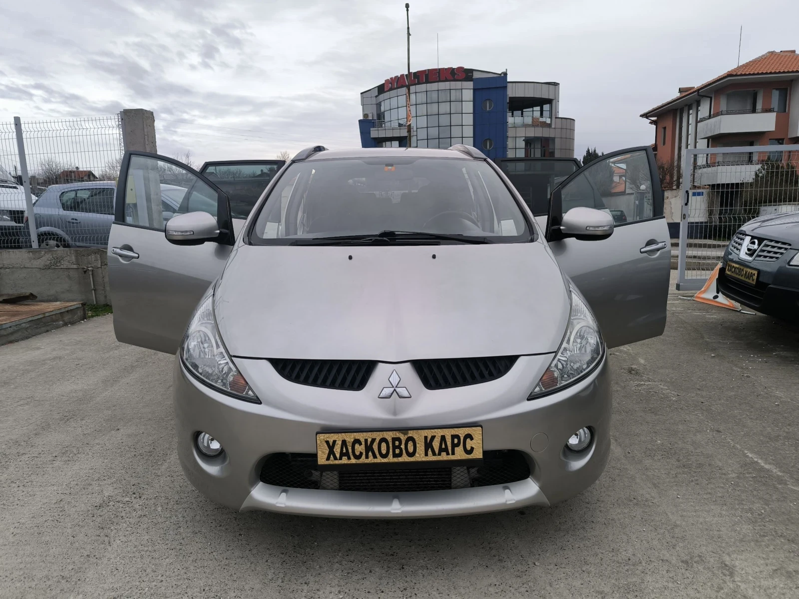 Mitsubishi Grandis 2.0DID 140kc 172000km. - изображение 2