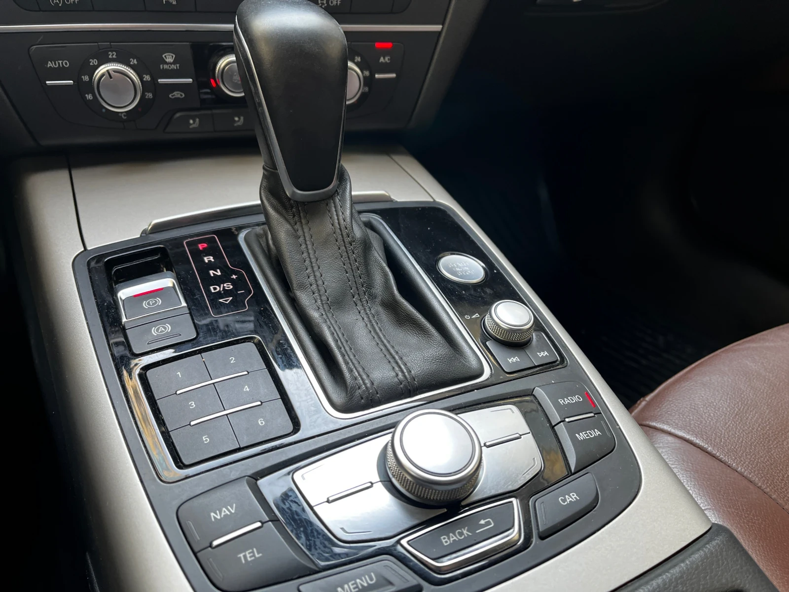 Audi A6 3.0 TDI QUATRO 218, снимка 12 - Автомобили и джипове - 53877320