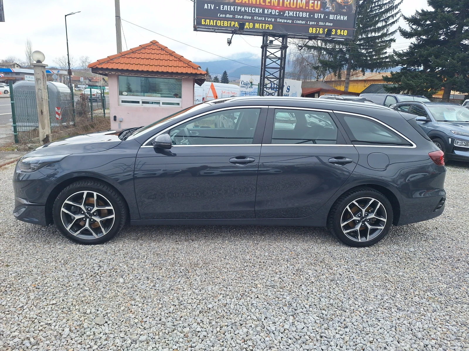 Kia Ceed 1.6 Crdi 136 Ks Hybrid Navi Led Full!, снимка 6 - Автомобили и джипове - 54041261