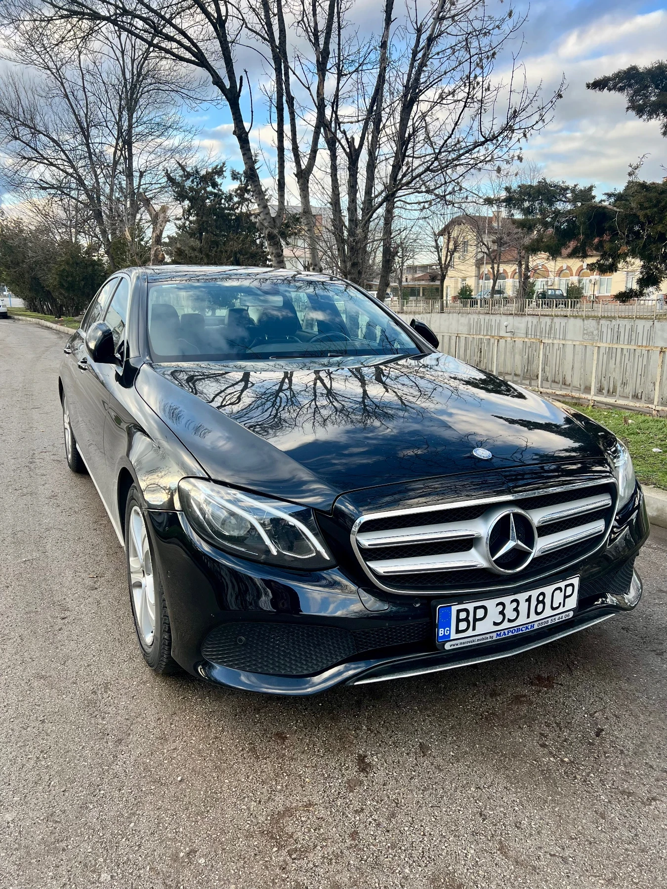 Mercedes-Benz E 220