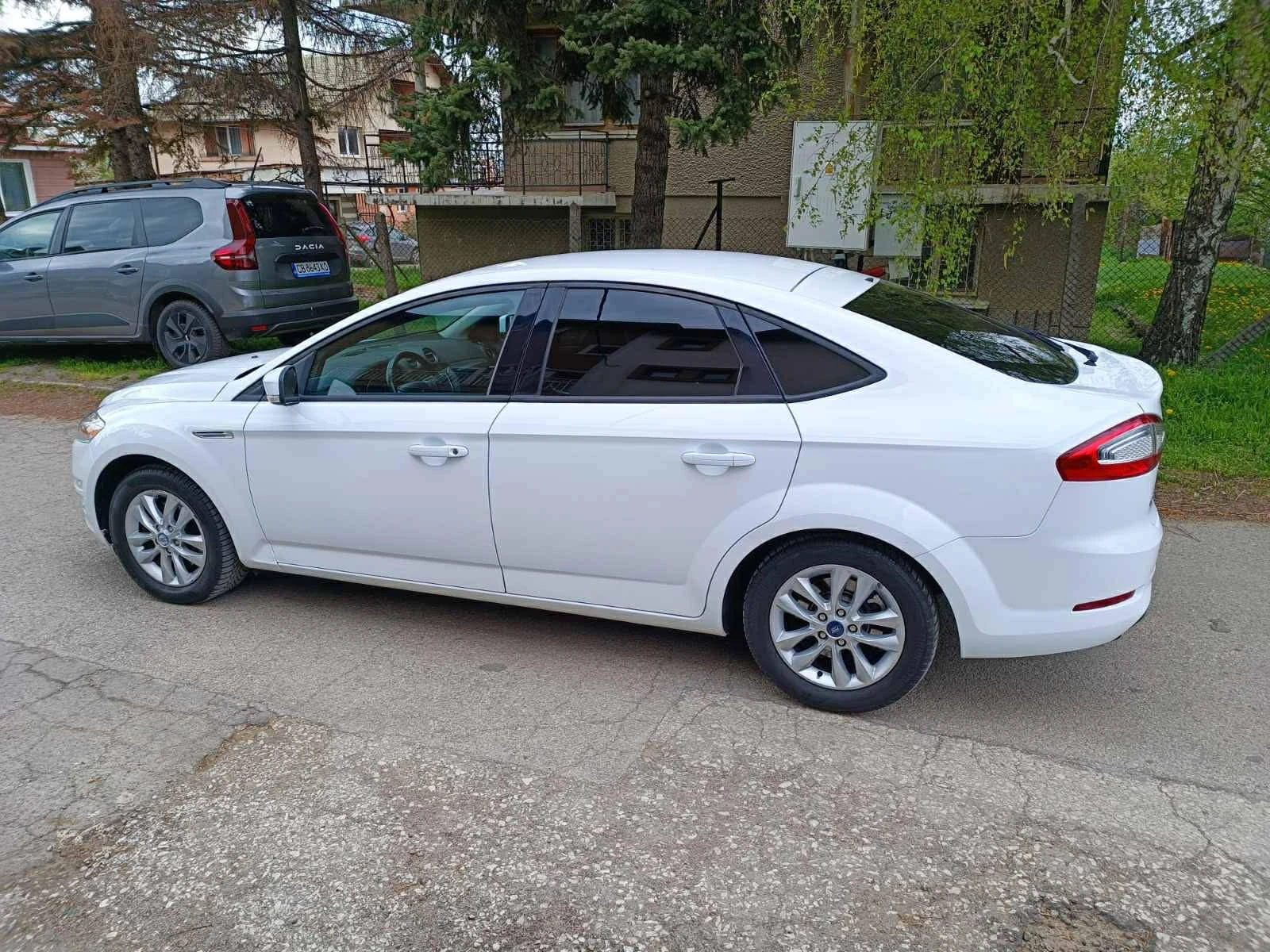Ford Mondeo 1.6 ECO BOOST, снимка 15 - Автомобили и джипове - 54259998