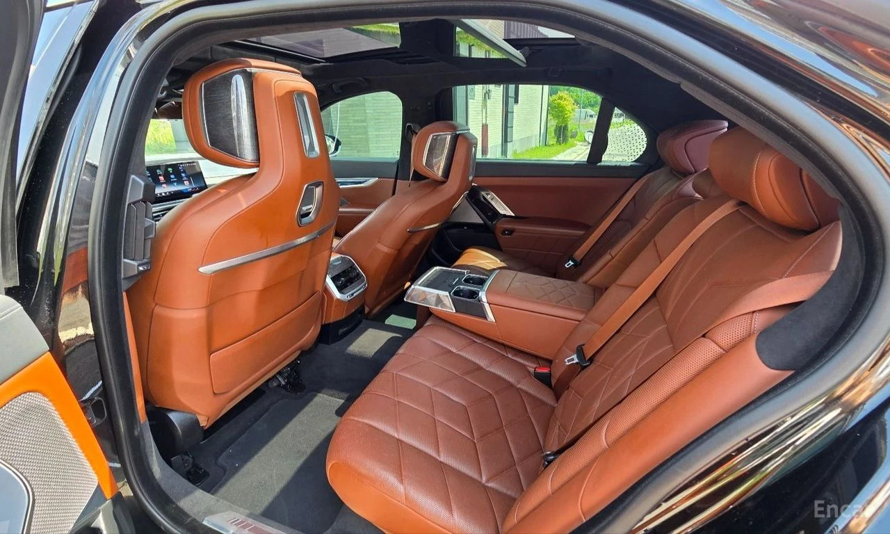 BMW 740 M* SPORT* , снимка 13 - Автомобили и джипове - 54809899