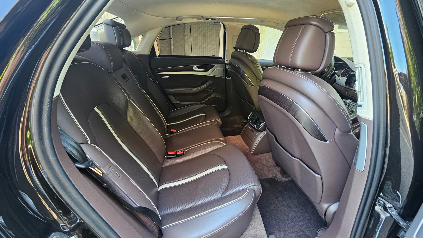 Audi A8 4.2 TDI Quattro/Дистроник/Matrix LED, снимка 11 - Автомобили и джипове - 54840080