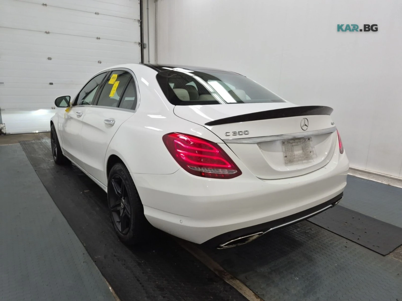 Mercedes-Benz C 300 4MATIC Автокредит Цена до България, снимка 6 - Автомобили и джипове - 54943337