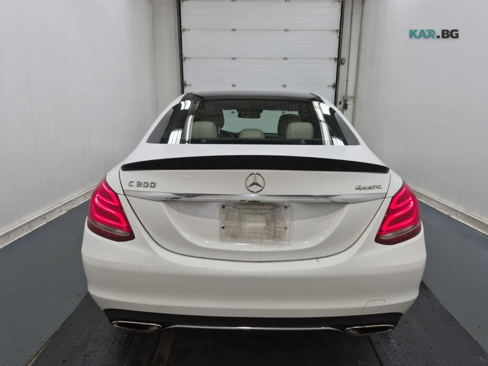 Mercedes-Benz C 300 4MATIC Автокредит Цена до България, снимка 5 - Автомобили и джипове - 54943337