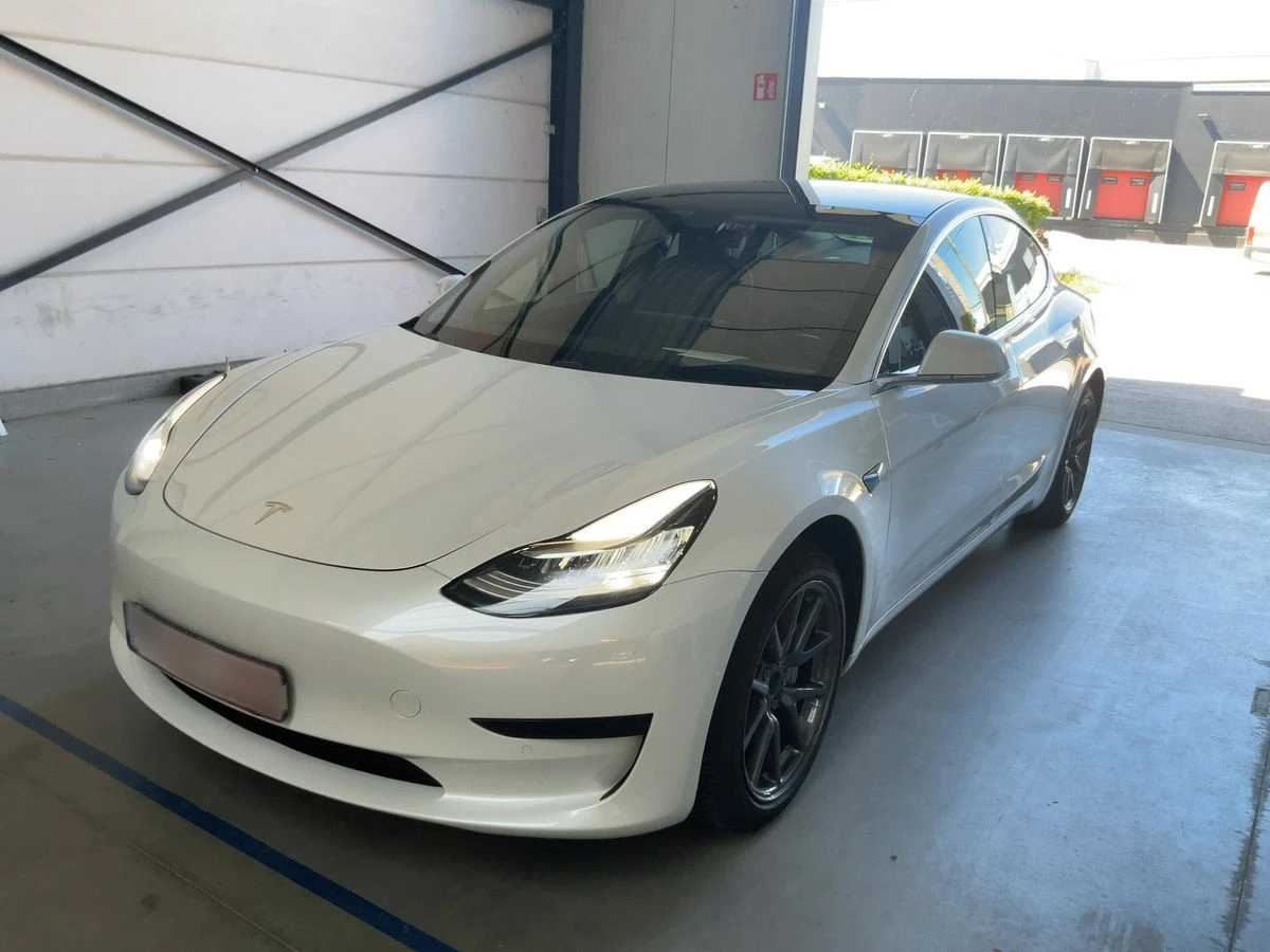 Tesla Model 3 SR+ /Белгия/Панорама