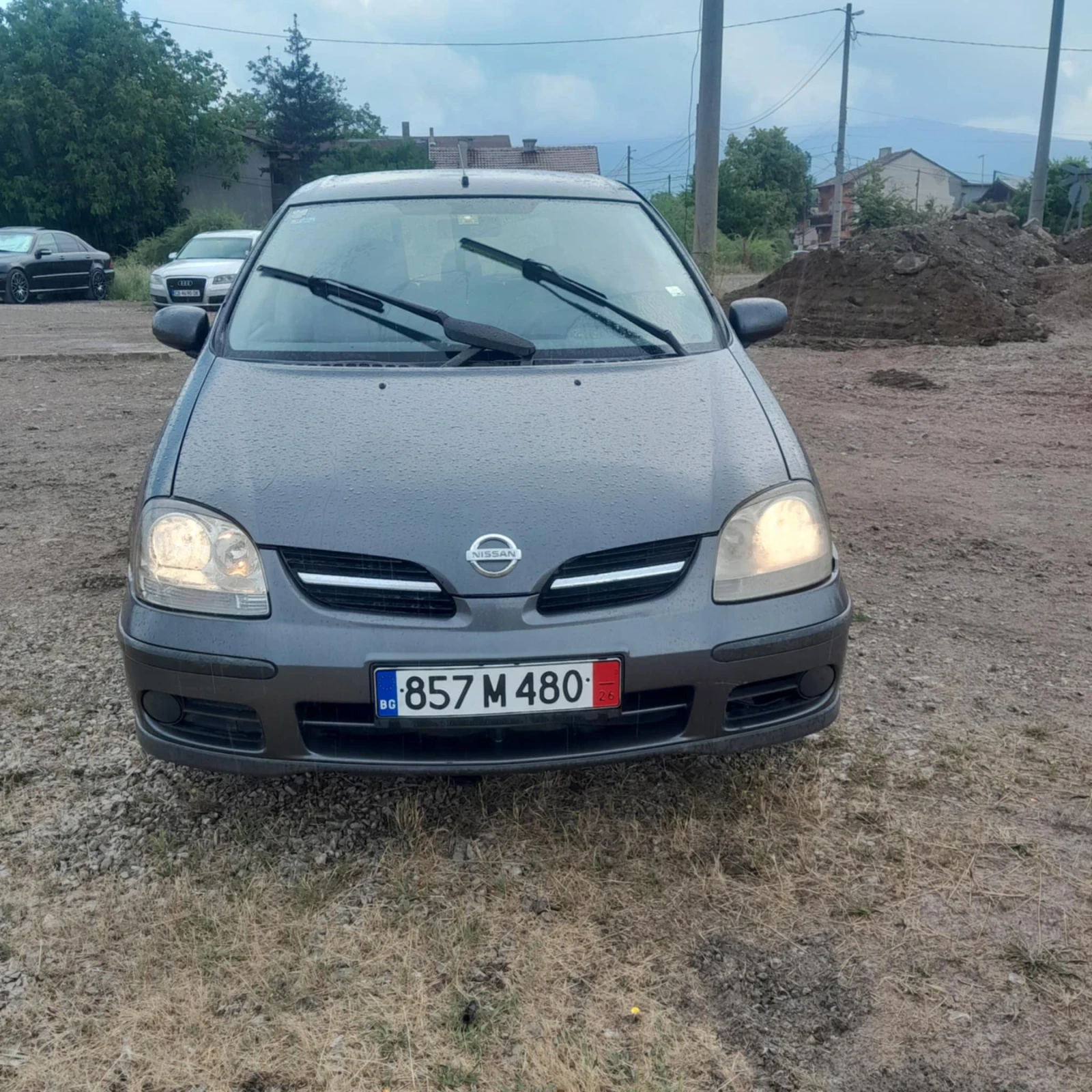 Nissan Almera tino 11111, снимка 2 - Автомобили и джипове - 55149485