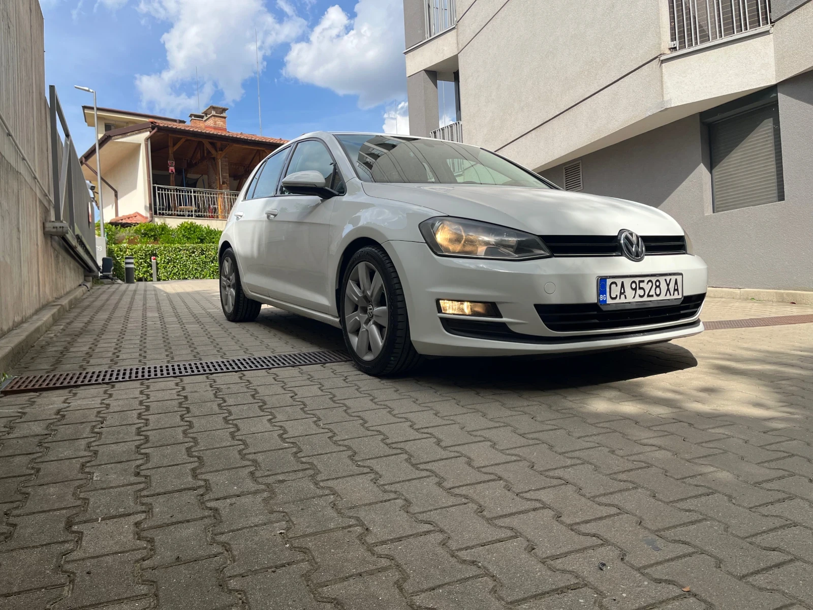 VW Golf 1.6 TDI, снимка 3 - Автомобили и джипове - 55166273