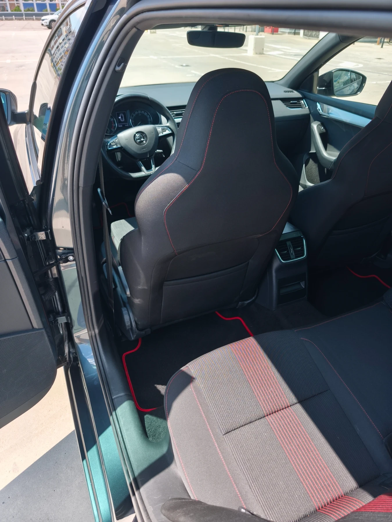 Skoda Octavia Sportline , снимка 9 - Автомобили и джипове - 55173906