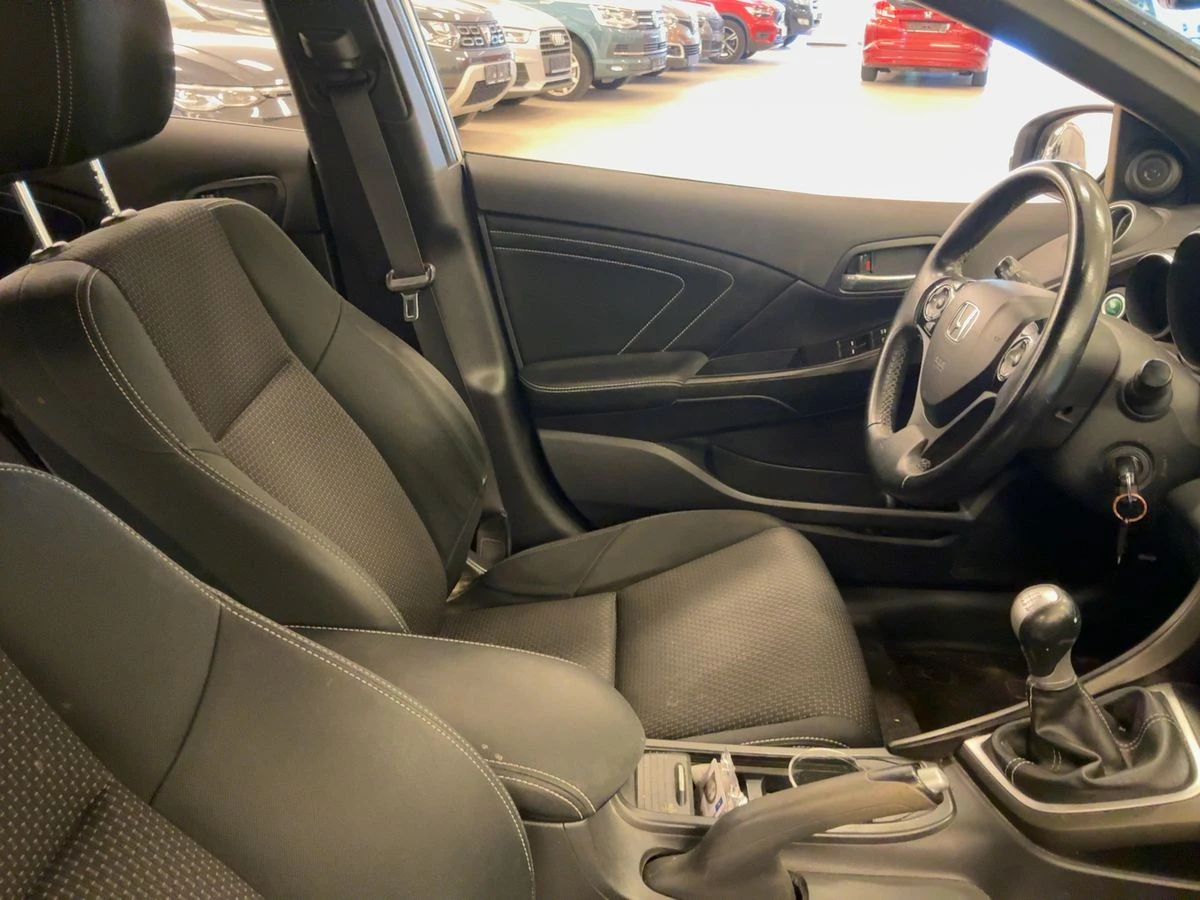 Honda Civic 1.8 Бензин V-tec Sport, снимка 7 - Автомобили и джипове - 55276739