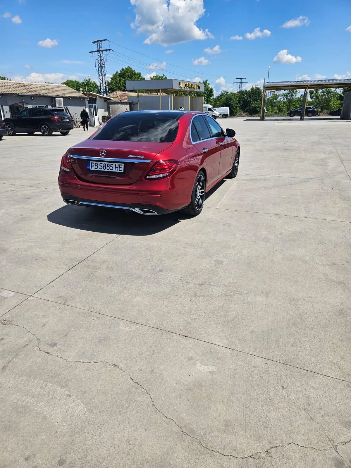 Mercedes-Benz E 220, снимка 2 - Автомобили и джипове - 55341453