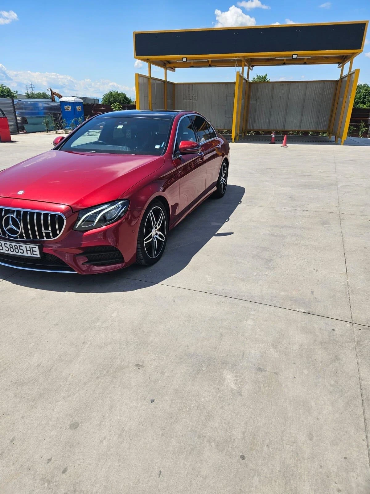 Mercedes-Benz E 220, снимка 3 - Автомобили и джипове - 55341453