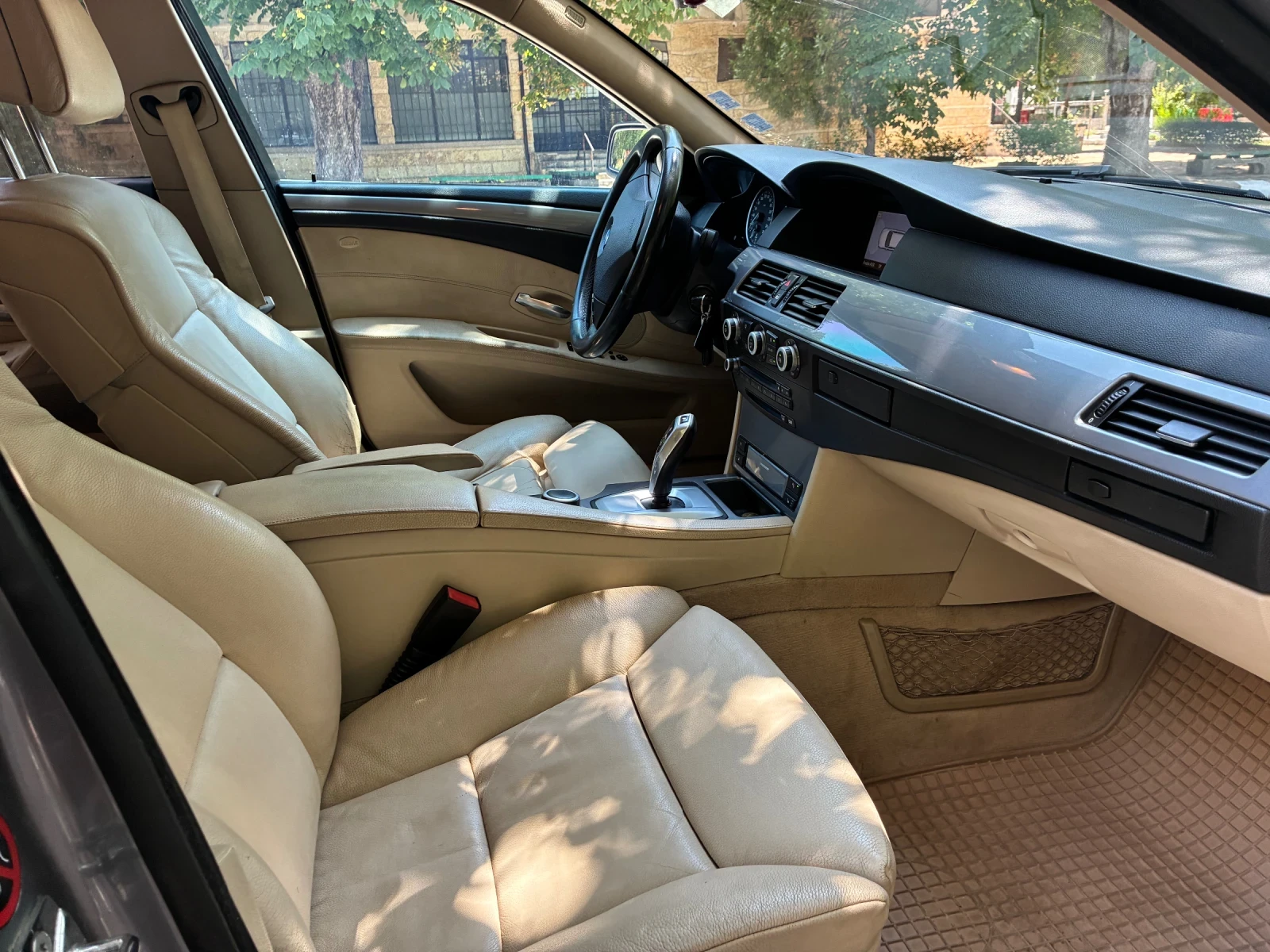 BMW 530, снимка 8 - Автомобили и джипове - 55448064