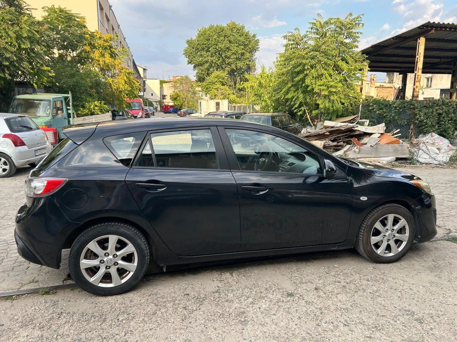 Mazda 3 1.6, снимка 2 - Автомобили и джипове - 55581758
