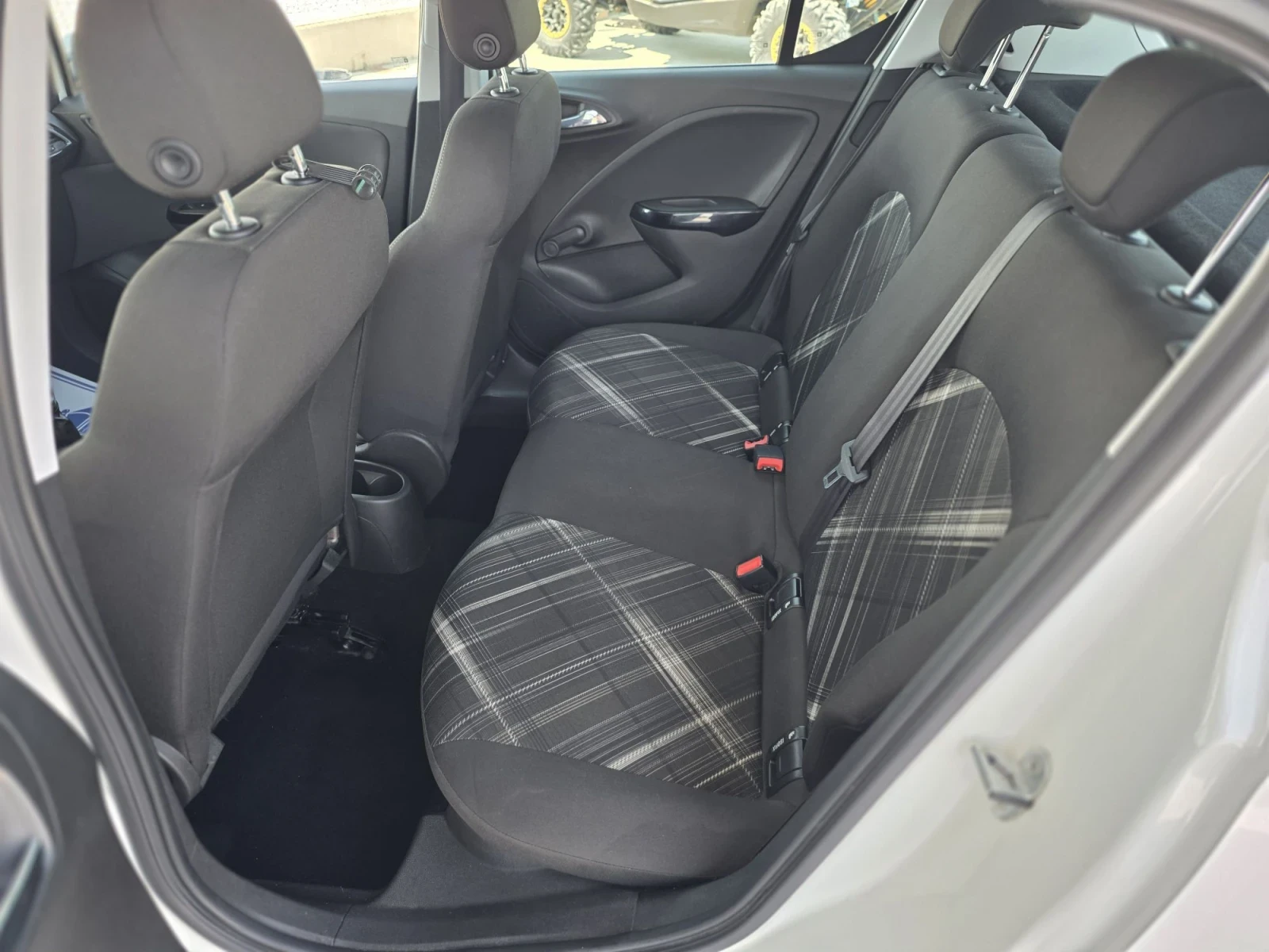 Opel Corsa 1.4 LPG Euro 6 , снимка 12 - Автомобили и джипове - 55602549