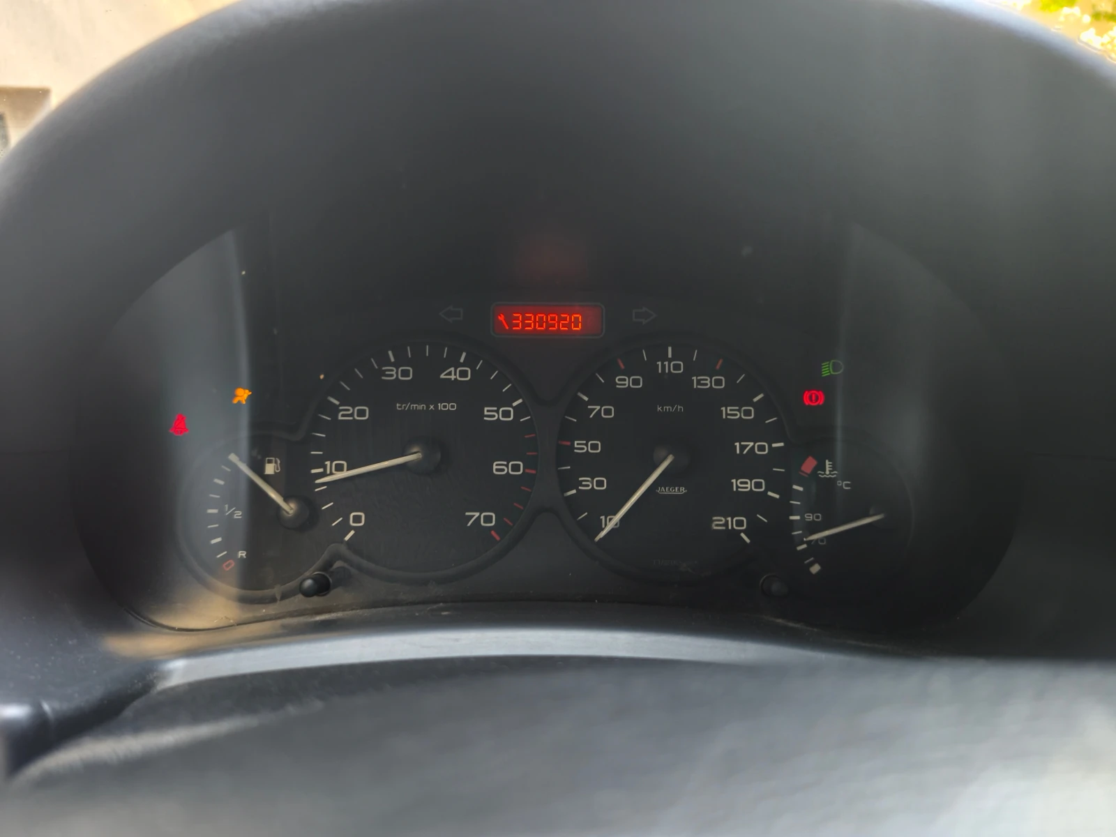 Peugeot Partner, снимка 9 - Автомобили и джипове - 55847117