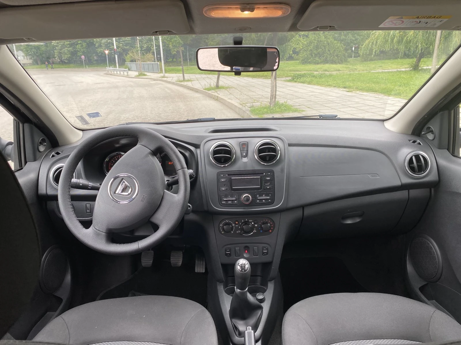 Dacia Sandero 1, 5 DCI, снимка 5 - Автомобили и джипове - 55948612