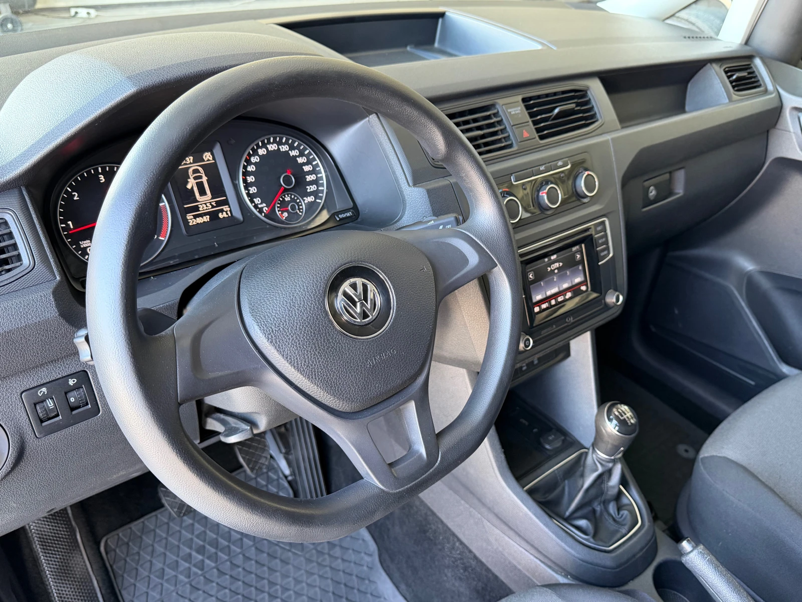 VW Caddy 2.0 TDI 4-MOTION | Mobile.bg � ����������� 9