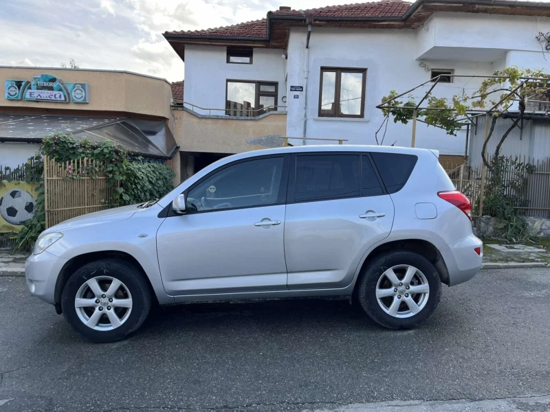 Toyota Rav4 2.0 бензин/газ 4х4, снимка 1 - Автомобили и джипове - 48436613