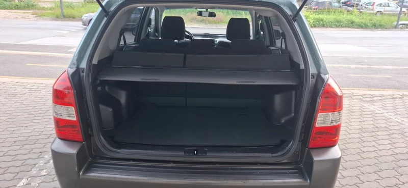 Hyundai Tucson 2.0crdi 141kc 4х4 6скорости  , снимка 12 - Автомобили и джипове - 50356342