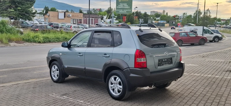 Hyundai Tucson 2.0crdi 141kc 4х4 6скорости  , снимка 6 - Автомобили и джипове - 50356342